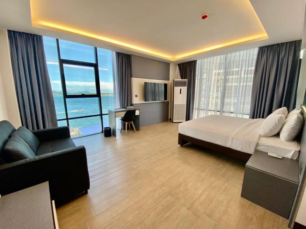 TV a/nebo společenská místnost v ubytování Lighthouse Hotel Semporna