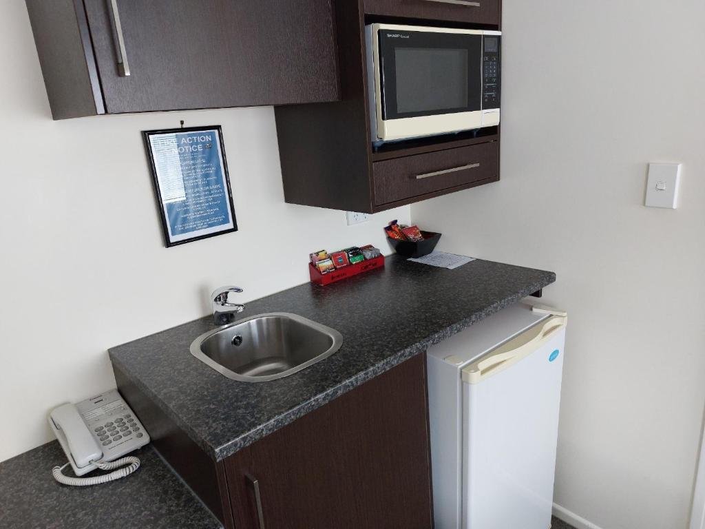 At Eden Park Motel - Resim 10