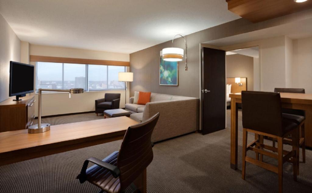 Hyatt Place Minneapolis/Downtown photo