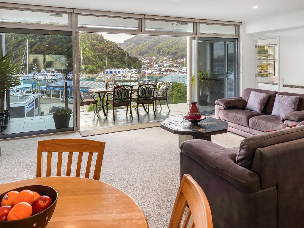 Oxley's Waterfront Apartment - Resim 9