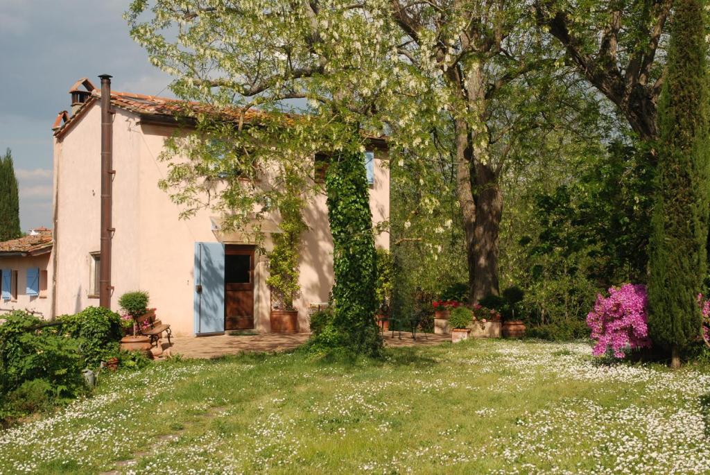 Zahrada ubytování Appartamento con patio privato e giardino tra Pisa e Firenze
