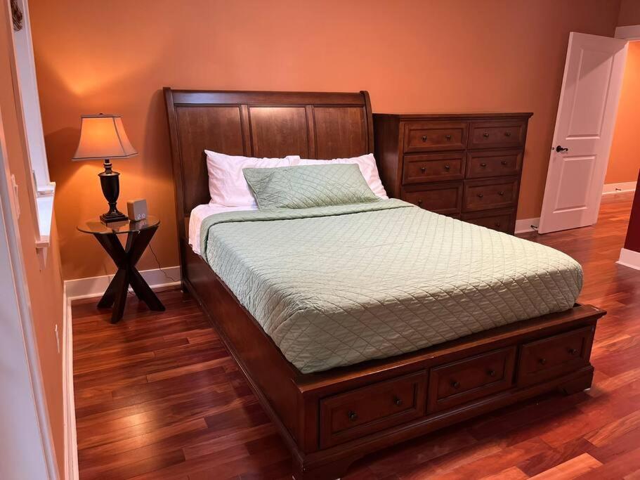 Gallery image of this property