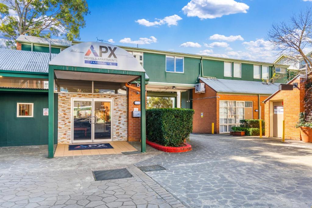 APX Parramatta - Resim 14