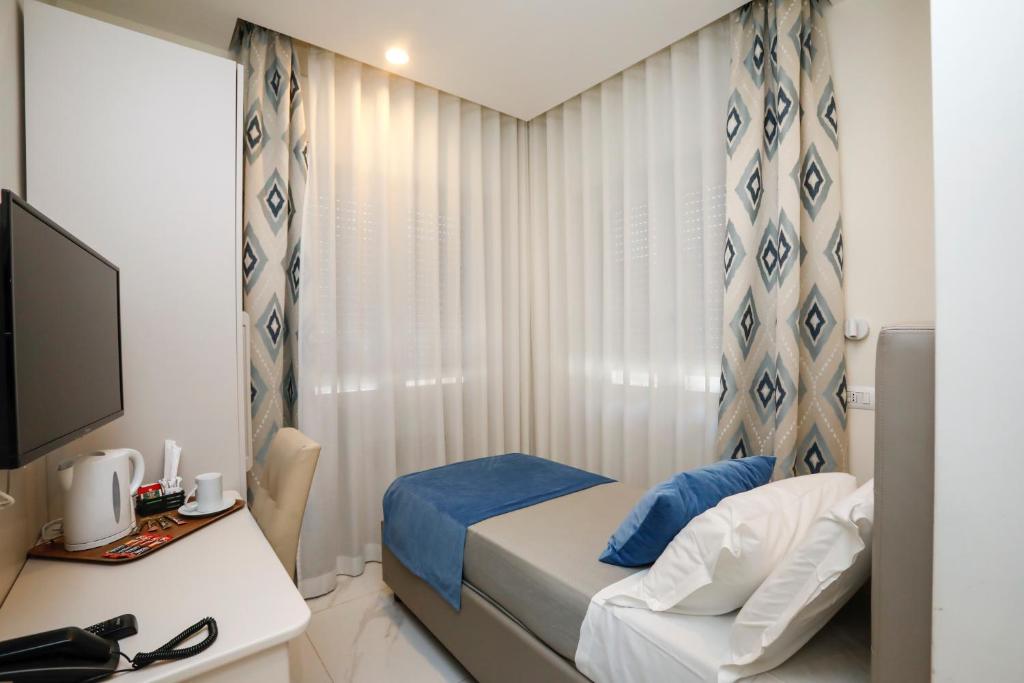 Vomero High Hotel - Small Single Room