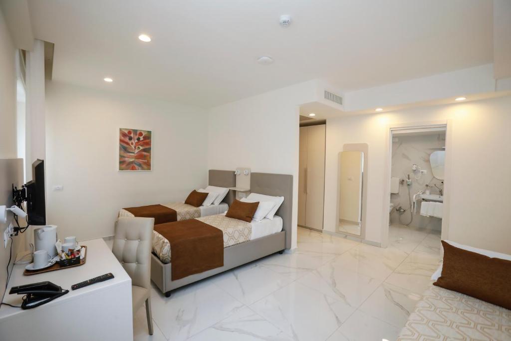Vomero High Hotel - Triple Room - Disability Access