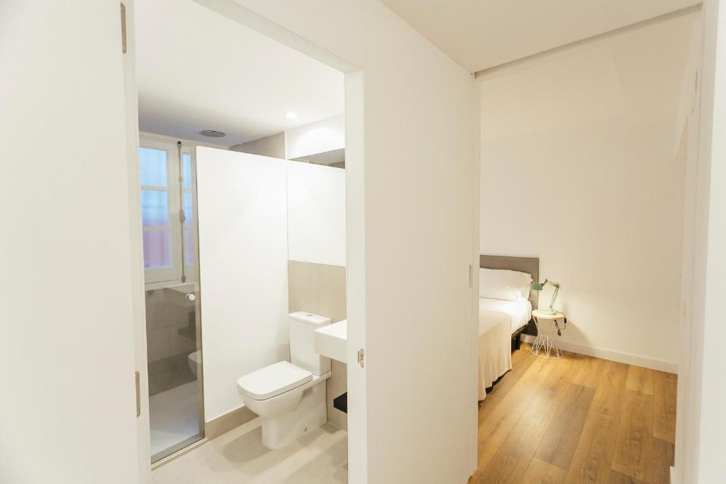 Kúpeľňa v ubytovaní Decorated and renovated- 2Bd 2Bth- Center