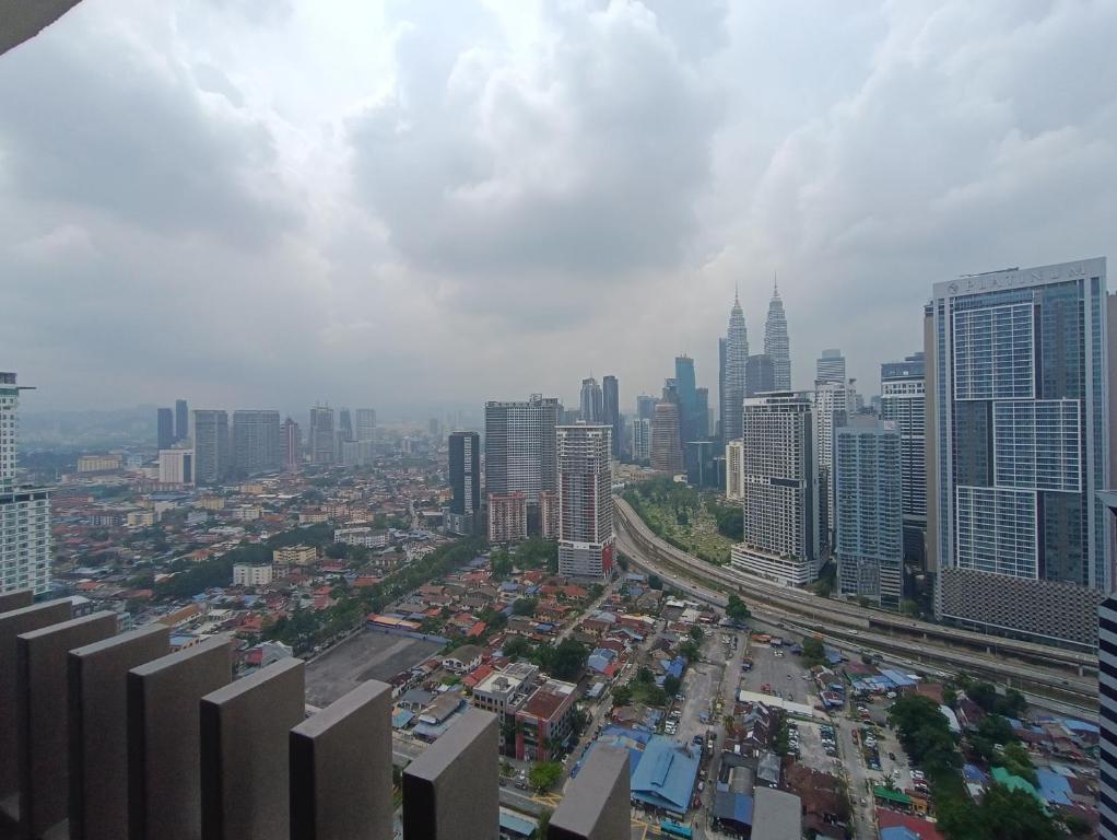 Nespecifikovaný výhled na destinaci Kuala Lumpur nebo výhled na město při pohledu z apartmánu