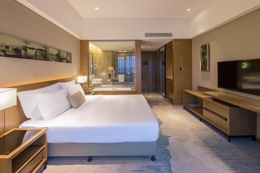 Wyndham JinJiang Hotel - King Room - Accès à La Mobilité / Tabagisme