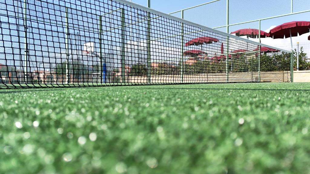 Tenis a/nebo squash v ubytování Rosa Dei Venti nebo okolí