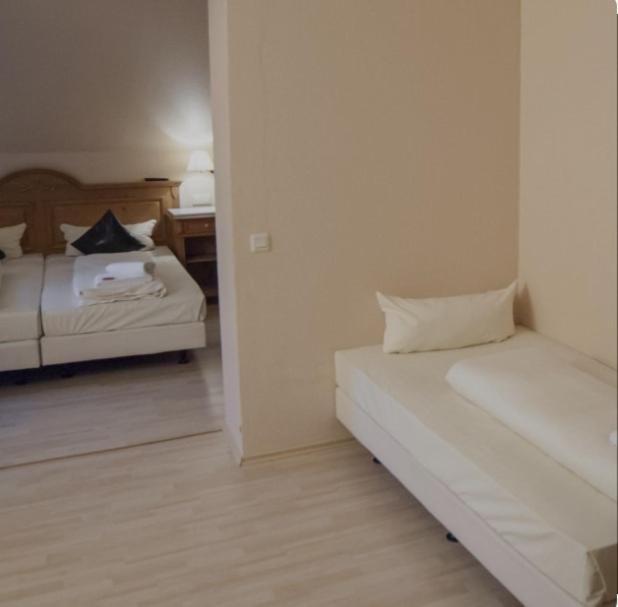 Stargaze Home Hotel - Comfort Triple Room