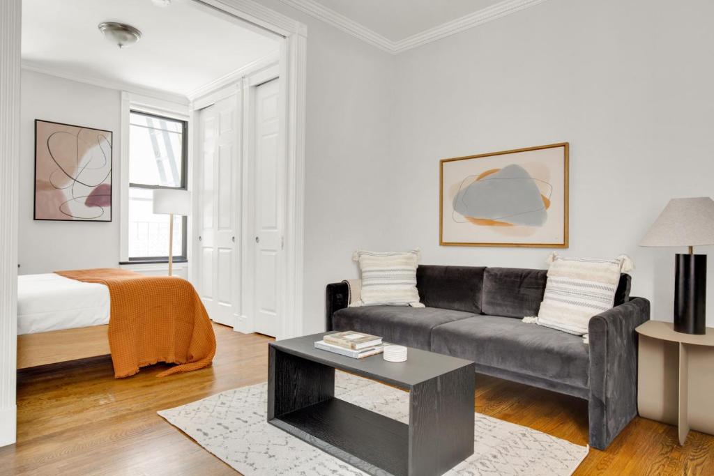 Gallery image of Kips Bay 1BR w WD nr E River 6 Train NYC-829 in New York