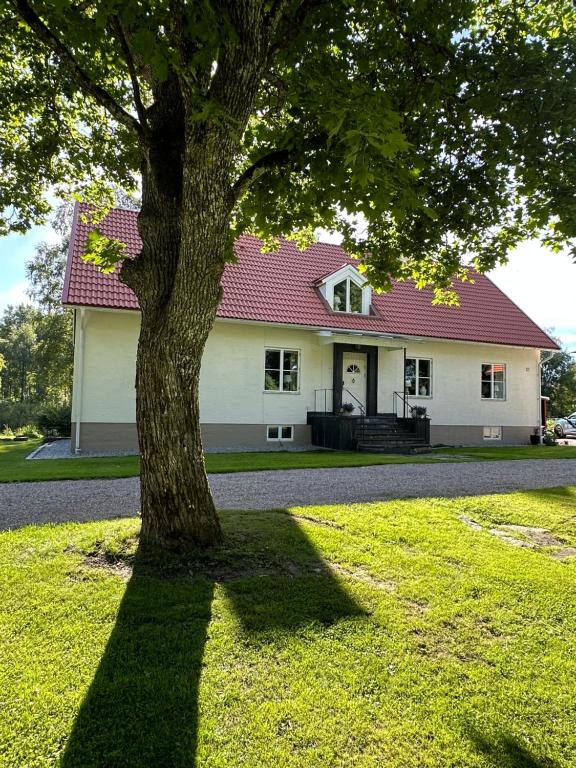 Budova, kde se vila nachází