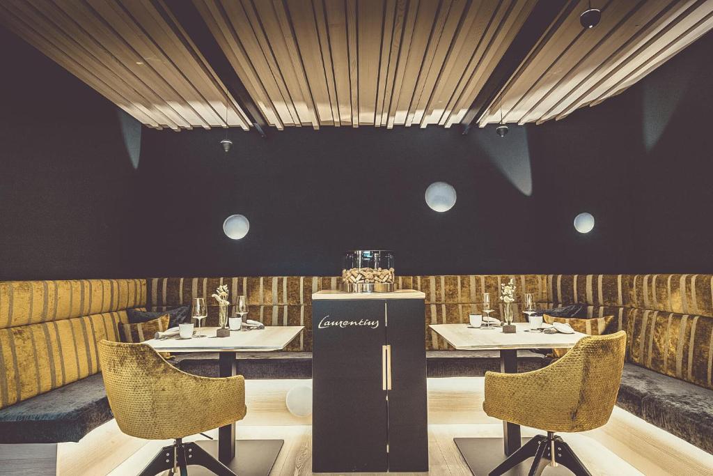 Restaurace v ubytování Hotel Alpenkönig