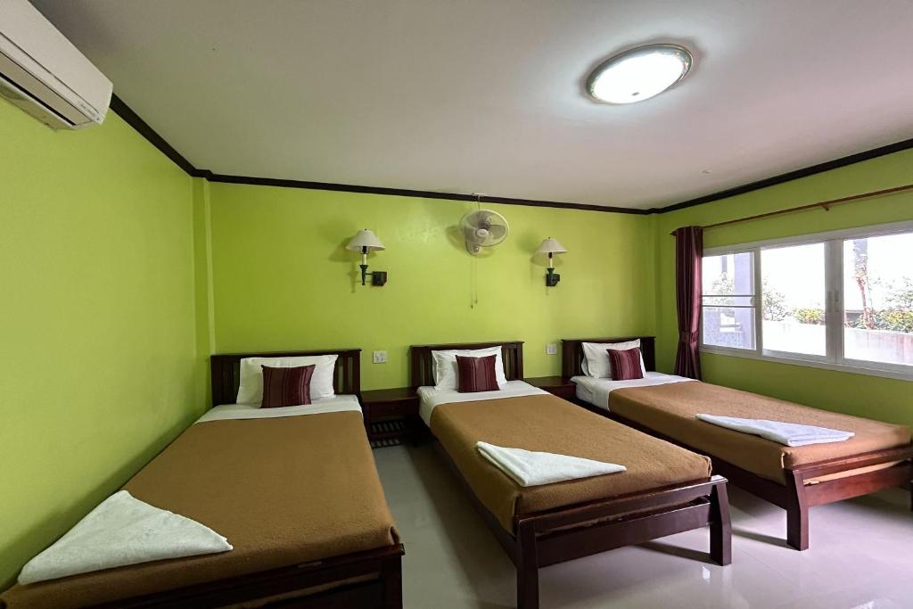 Me Mee Place & Tour Krabi - Dreifacher Raum