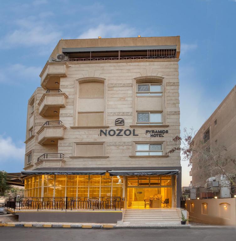 Certifikát, hodnocení, plakát nebo jiný dokument vystavený v ubytování Nozol Pyramids Hotel and Spa