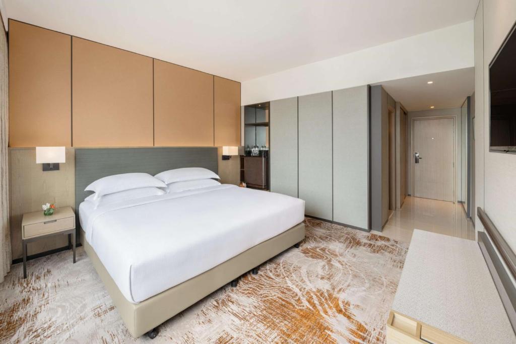 Millennium Hilton Bangkok - 2