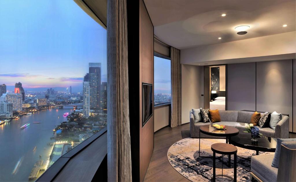 Millennium Hilton Bangkok