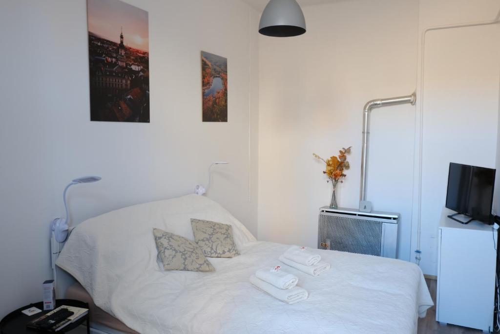 Postel nebo postele na pokoji v ubytování Várfal-Lak apartman