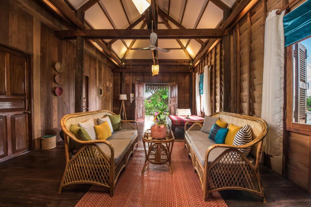 Posezení v ubytování Phum Khmer Lodge - Village Cambodian Eco-Lodge