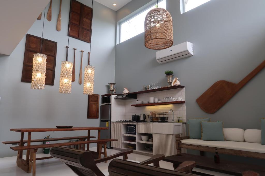 Kuchyň nebo kuchyňský kout v ubytování MUNI MUNI VILLAS SIARGAO