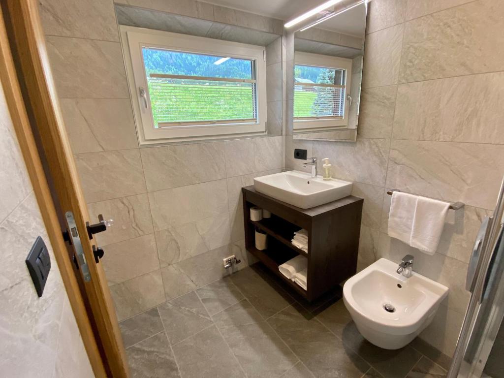 A bathroom at Villa Erika