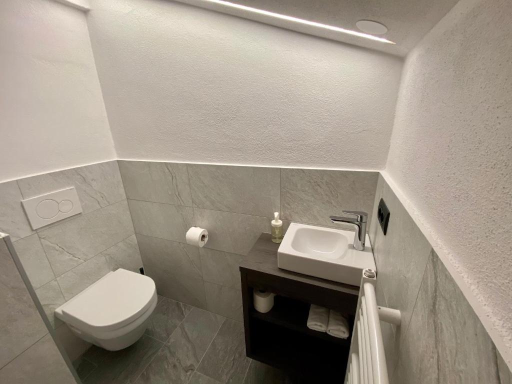 A bathroom at Villa Erika