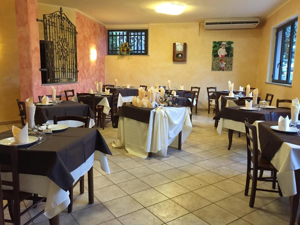 Restaurace v ubytování Albergo Elisa