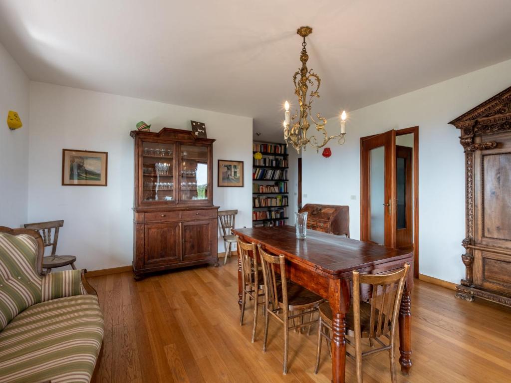 Posedenie v ubytovaní Holiday Home Pinetina by Interhome