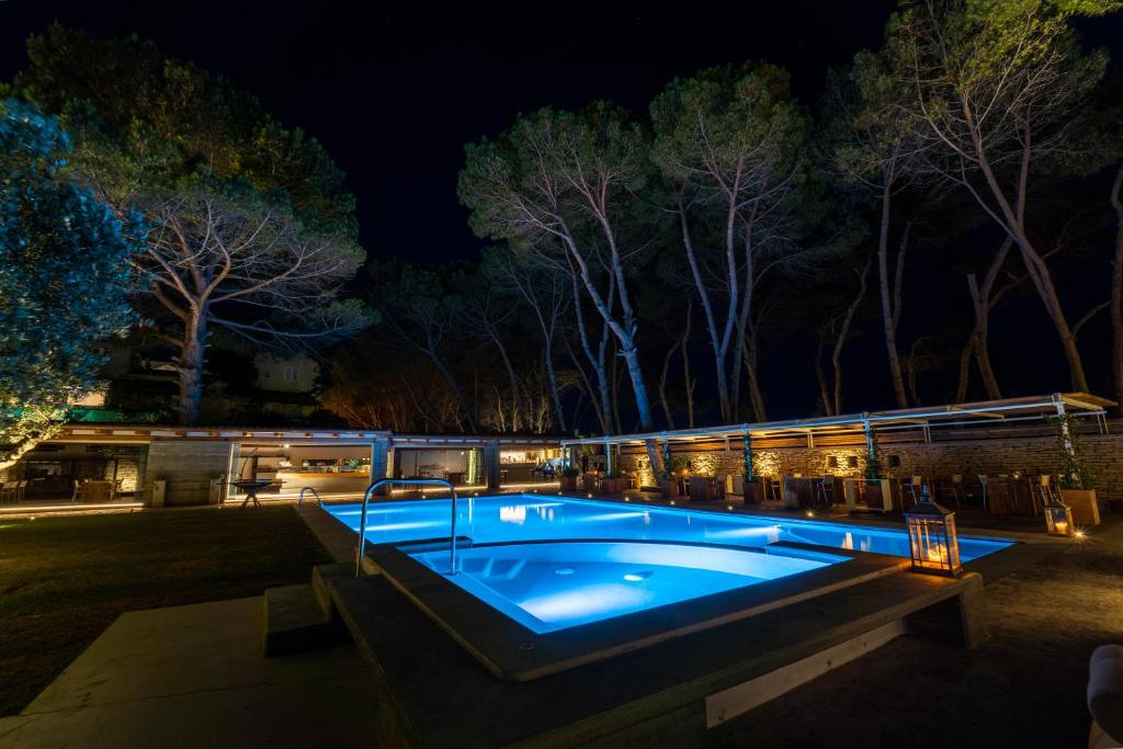 Bazén v ubytování Praia Art Resort - Small Luxury Hotels of the world nebo v jeho okolí