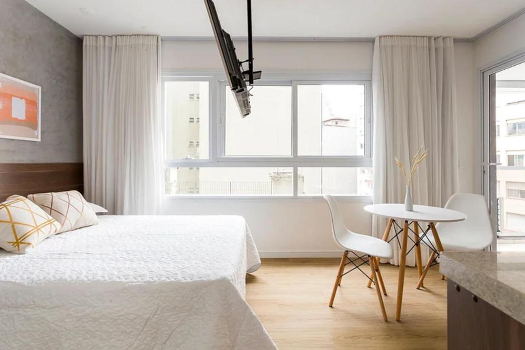 360 São Luis - Studio With Balcony