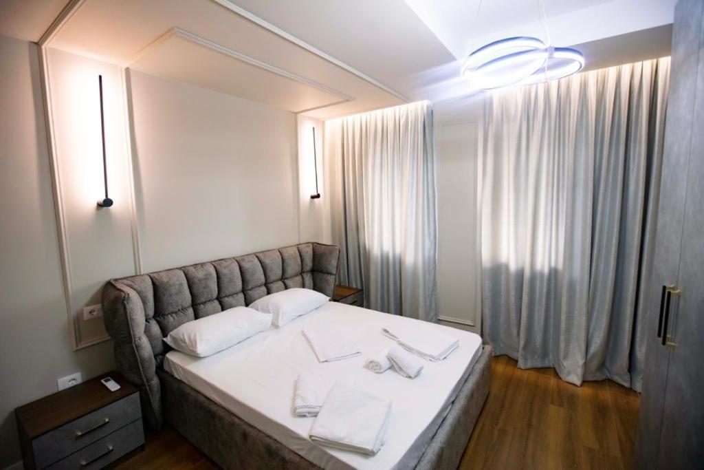 Luxury Apartment at Condor Center - Image 9