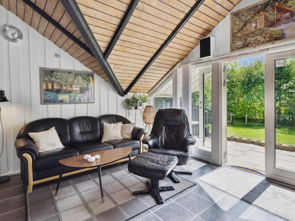 Posezení v ubytování Holiday Home Anselma - 30km from the sea by Interhome