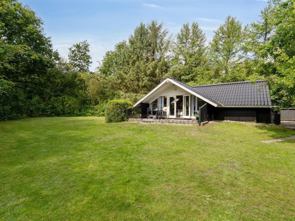 Zahrada ubytování Holiday Home Anselma - 30km from the sea by Interhome