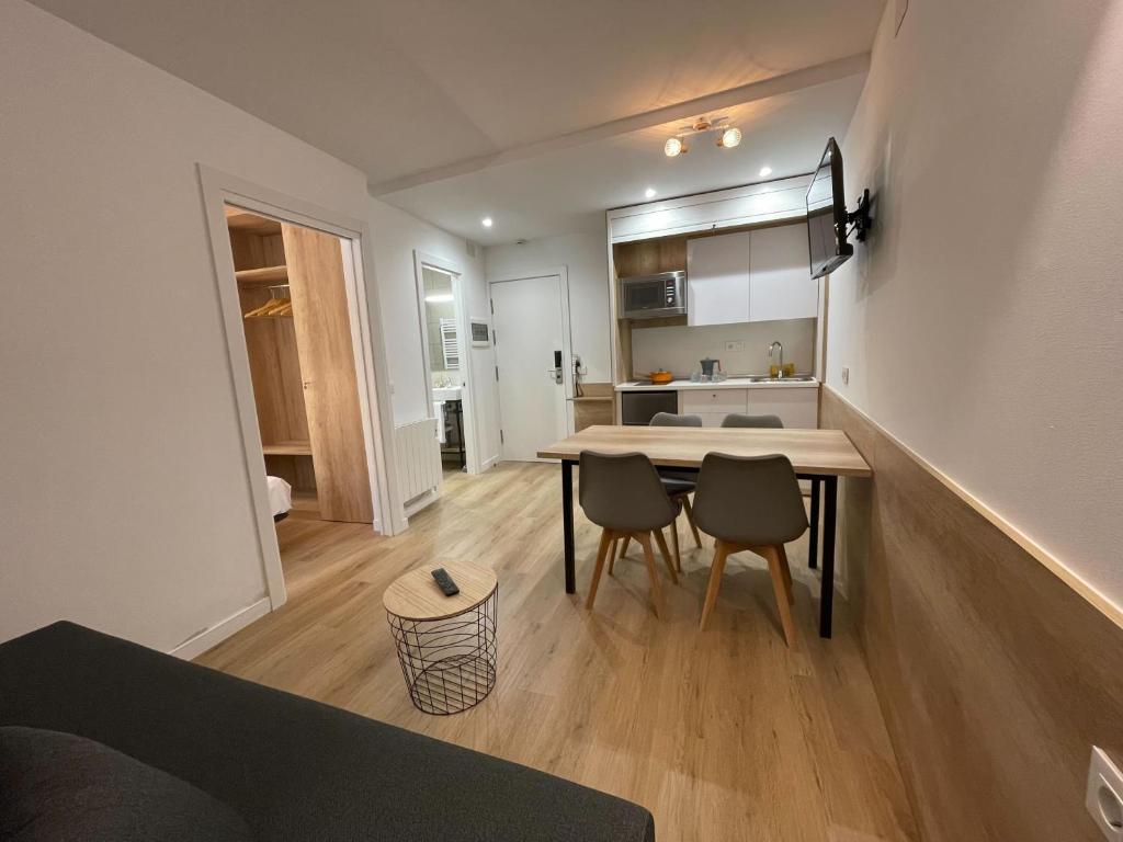 Kuchyňa alebo kuchynka v ubytovaní Apartamentos La Solana