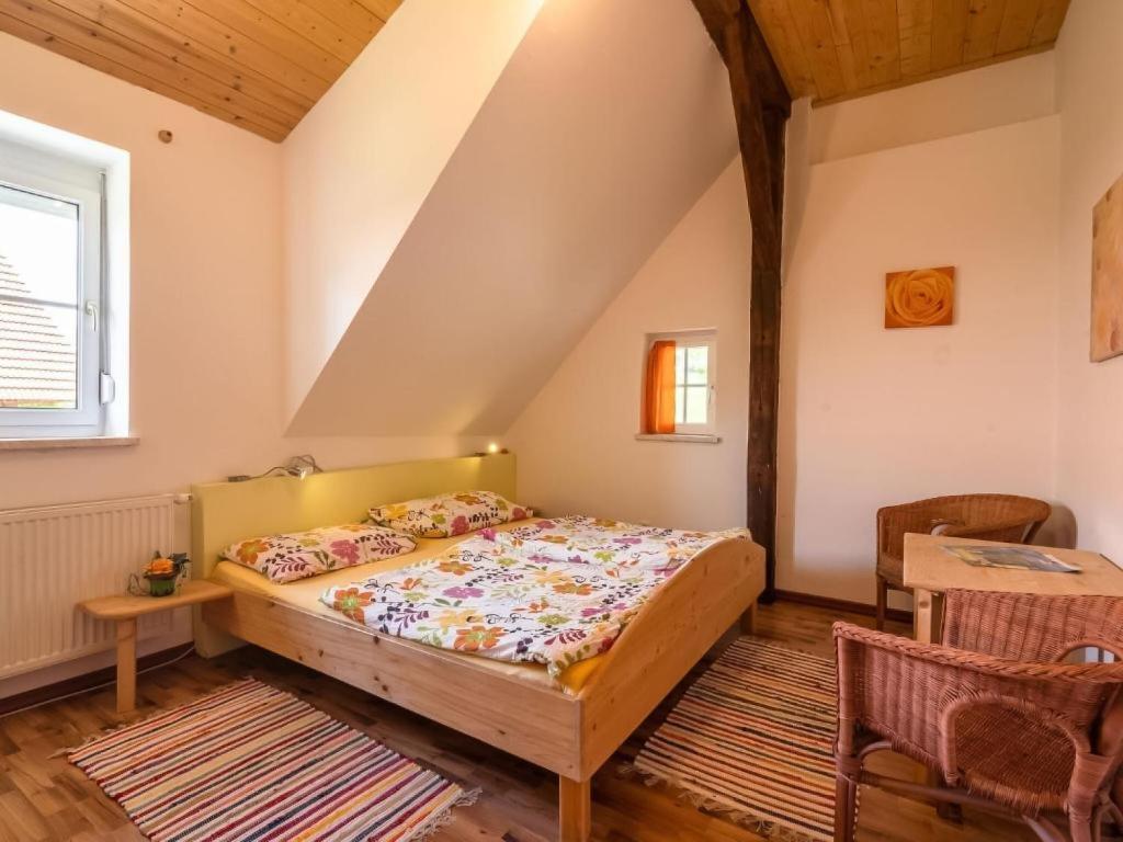 Postel nebo postele na pokoji v ubytování Apartment Landhaus Rosental by Interhome