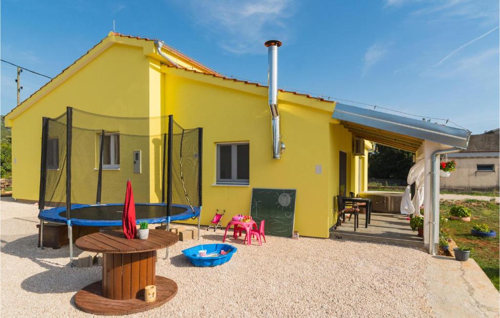 Fotografia z galérie ubytovania 3 Bedroom Beautiful Home In Klis v destinácii Klis