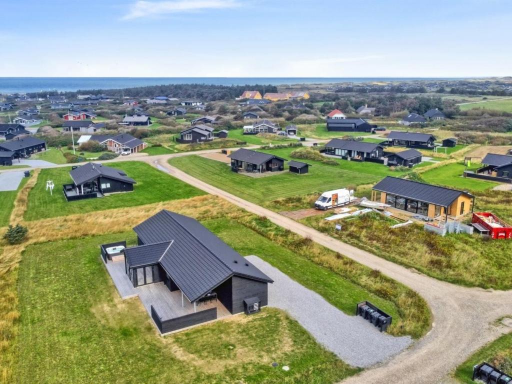 Et luftfoto af Holiday Home Alea - 800m from the sea in NW Jutland by Interhome