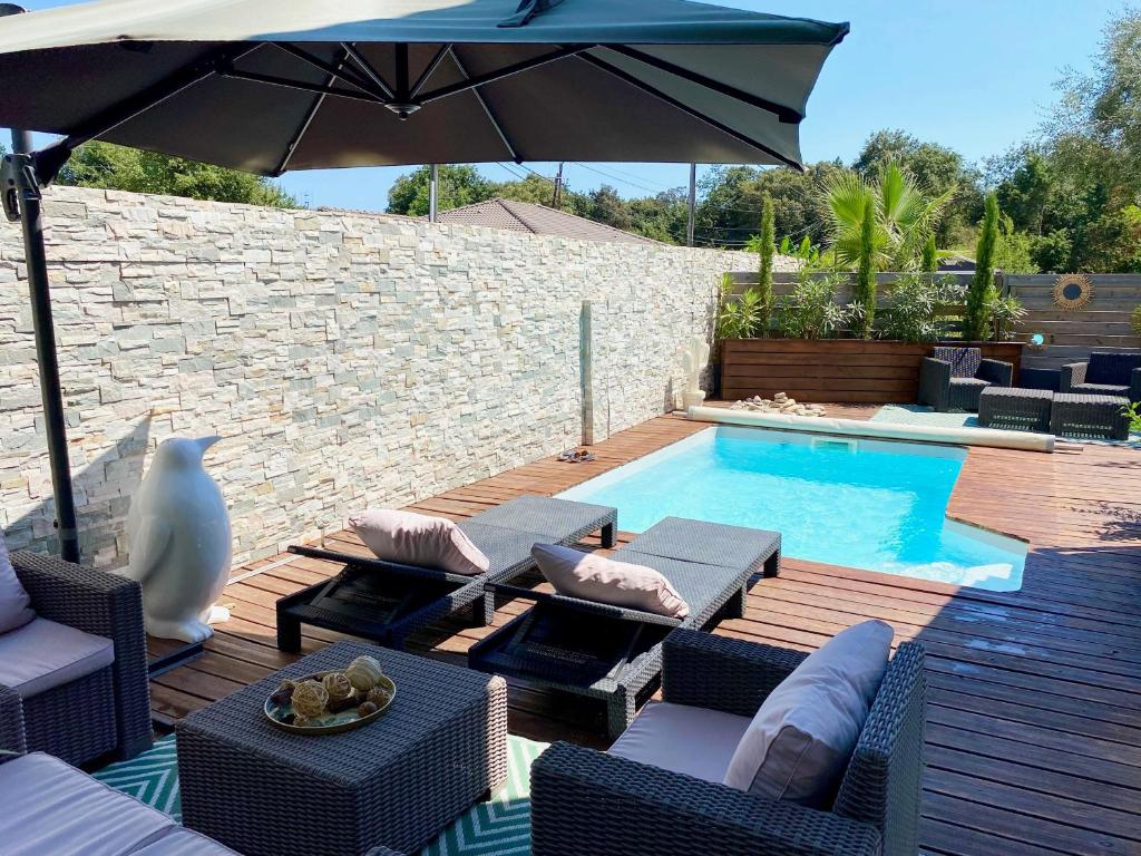 Πισίνα στο ή κοντά στο Villa Ponticchio
