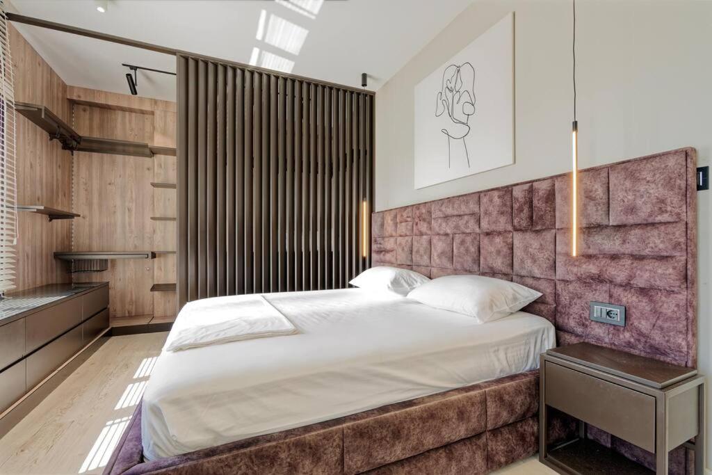 Luxurious Central Apartment - Image 7