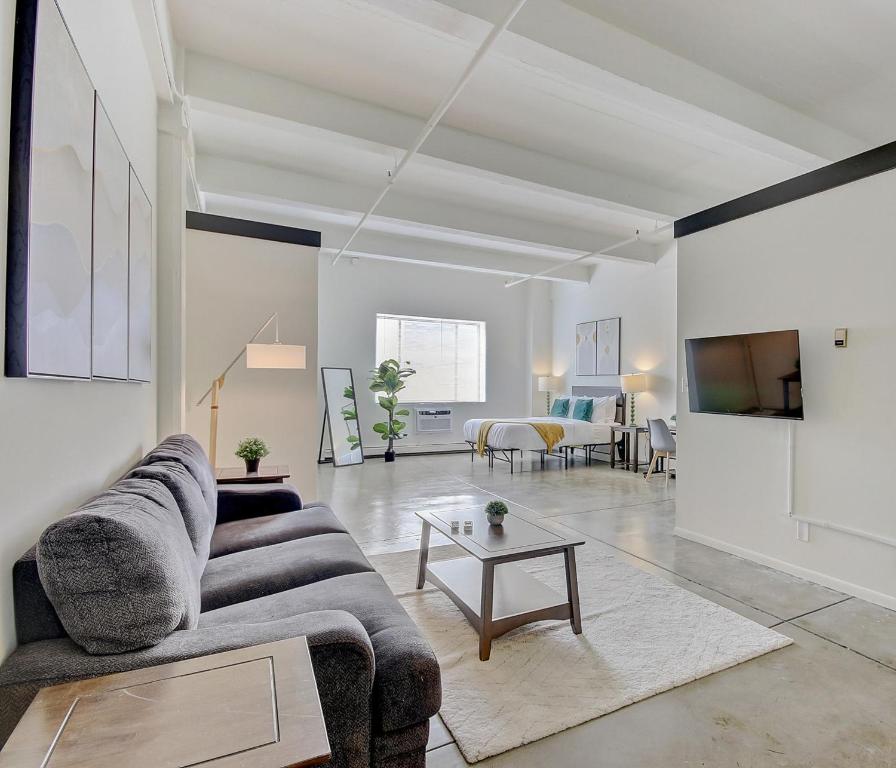 FRONTDESK Westown Riverside Apartments Milwaukee, Milwaukee Preços