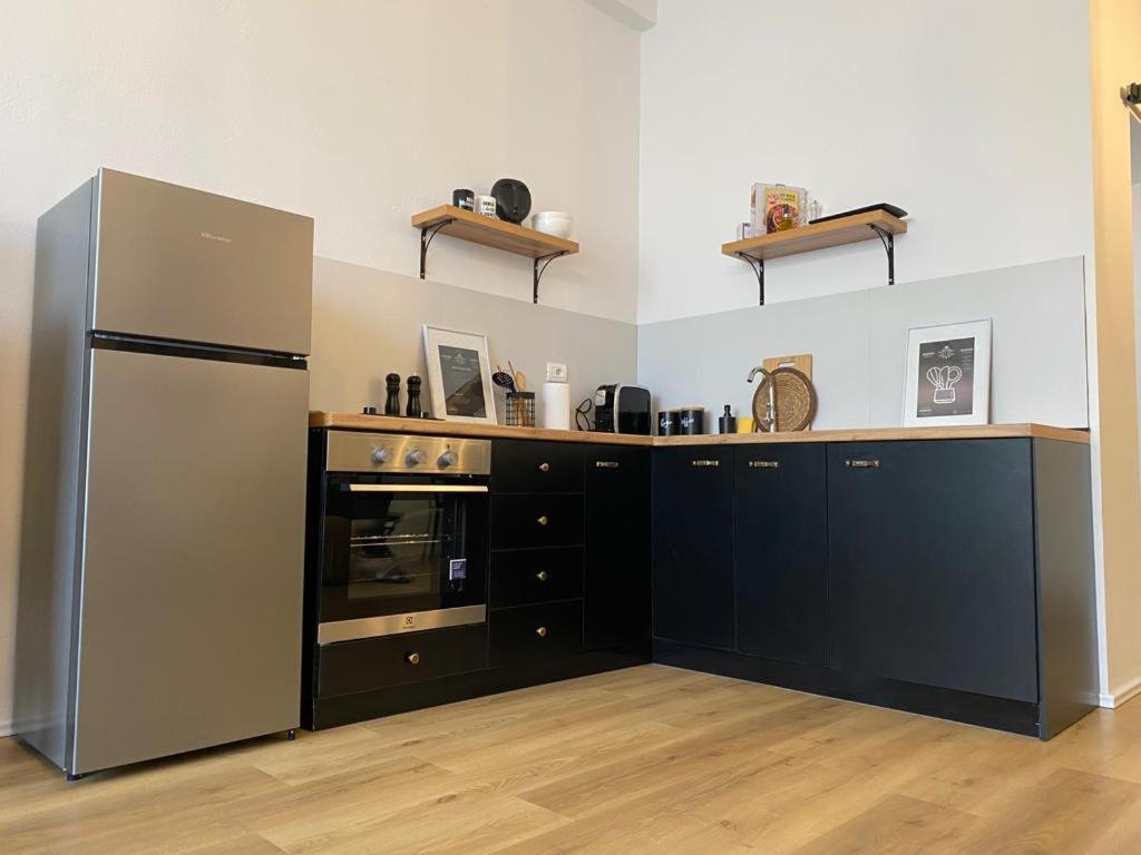The Duke Apartment City Centre Vlore - Imazhi 3