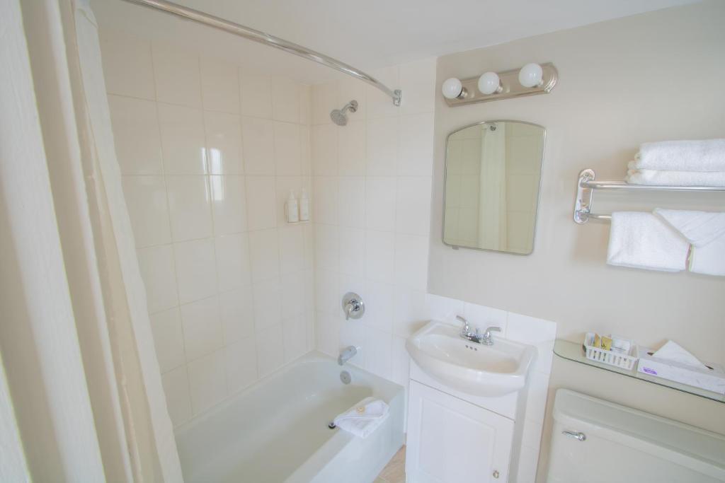 Scott's Inn & Suites - Resim 22