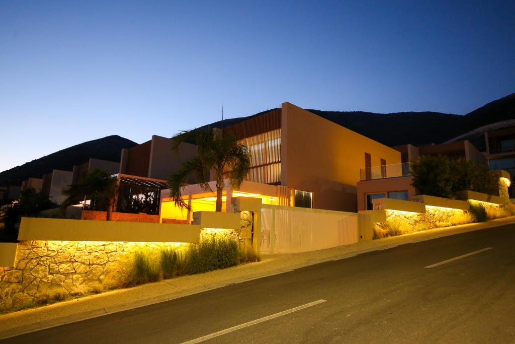Luxurious 5 Bedroom Beach Villa - Imazhi 7
