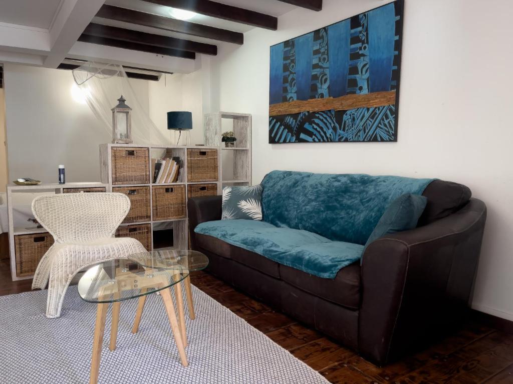 Posezení v ubytování Villa Jouanacaera