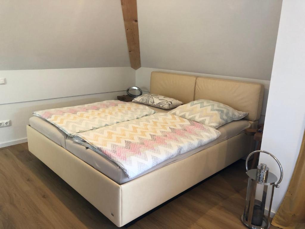Terralpin Apartments - Charmante DG Wohnung mit Balkon - Apartamento De Una Habitación