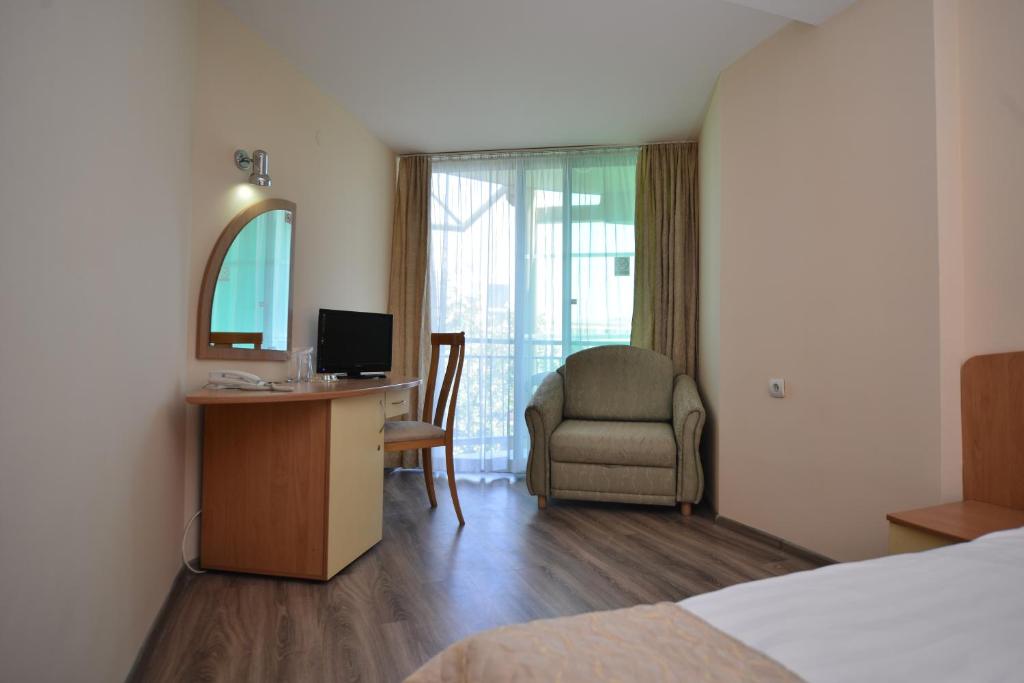 Diamond Hotel - All Inclusive - Double Room With Balcony (2 Adults + 1 Child)