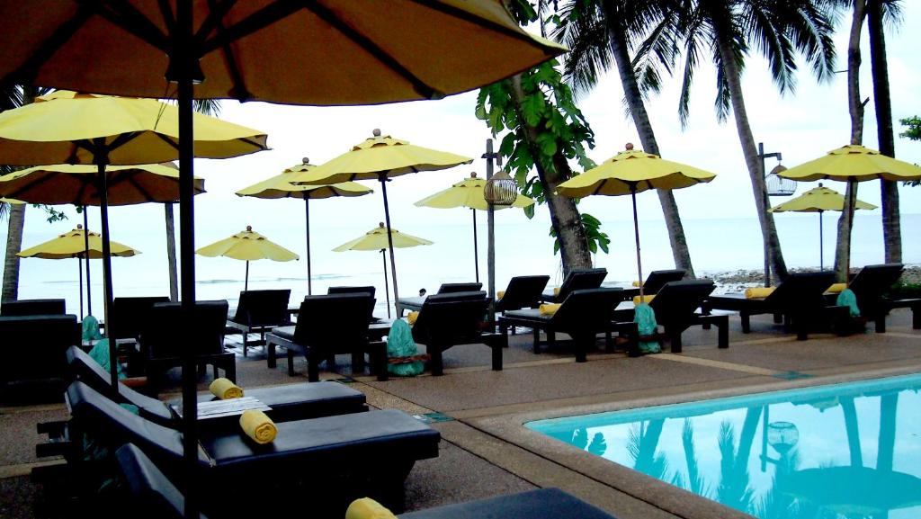 Bazén v ubytování Banpu Koh Chang Resort nebo v jeho okolí