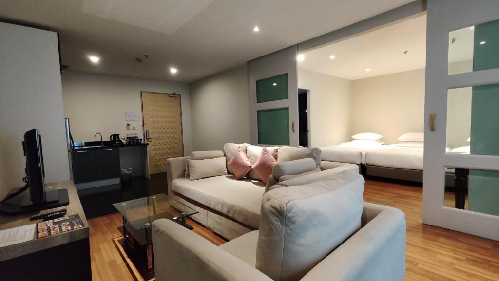 The Bless Hotel and Residence - Resim 27