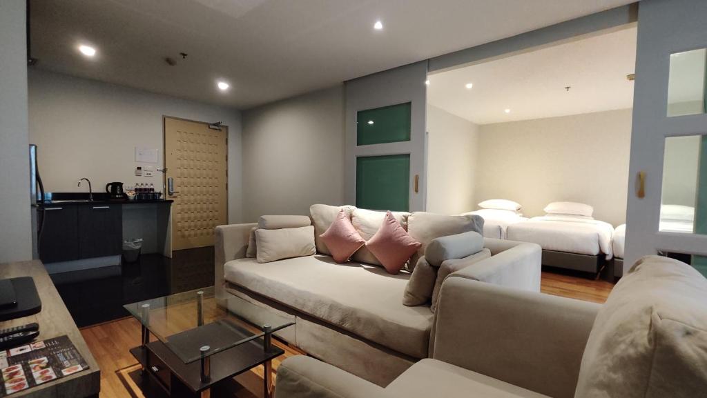 The Bless Hotel and Residence - Resim 19