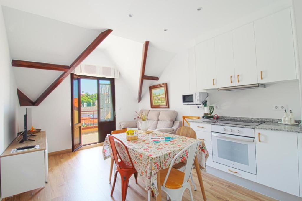 Kuchyňa alebo kuchynka v ubytovaní Apartamento Arena Dorada